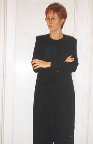 Anne Robinson Lookalike