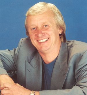 tarrant chris lookalike splitting