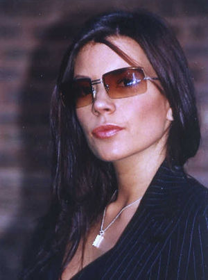 Victoria Beckham Lookalike